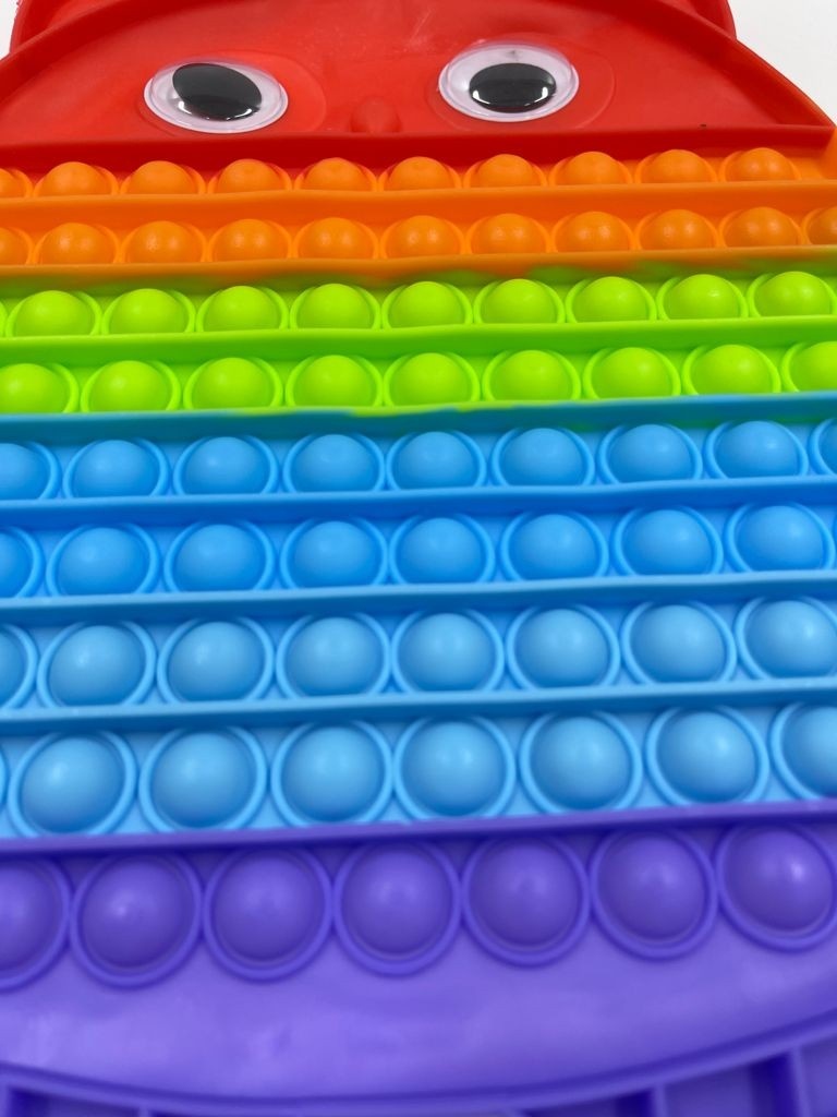 Jucarie POP IT!, GIGANT antistres, din silicon, BUFNITA cu ochi Rainbow, 29 cm - 3 | YEO