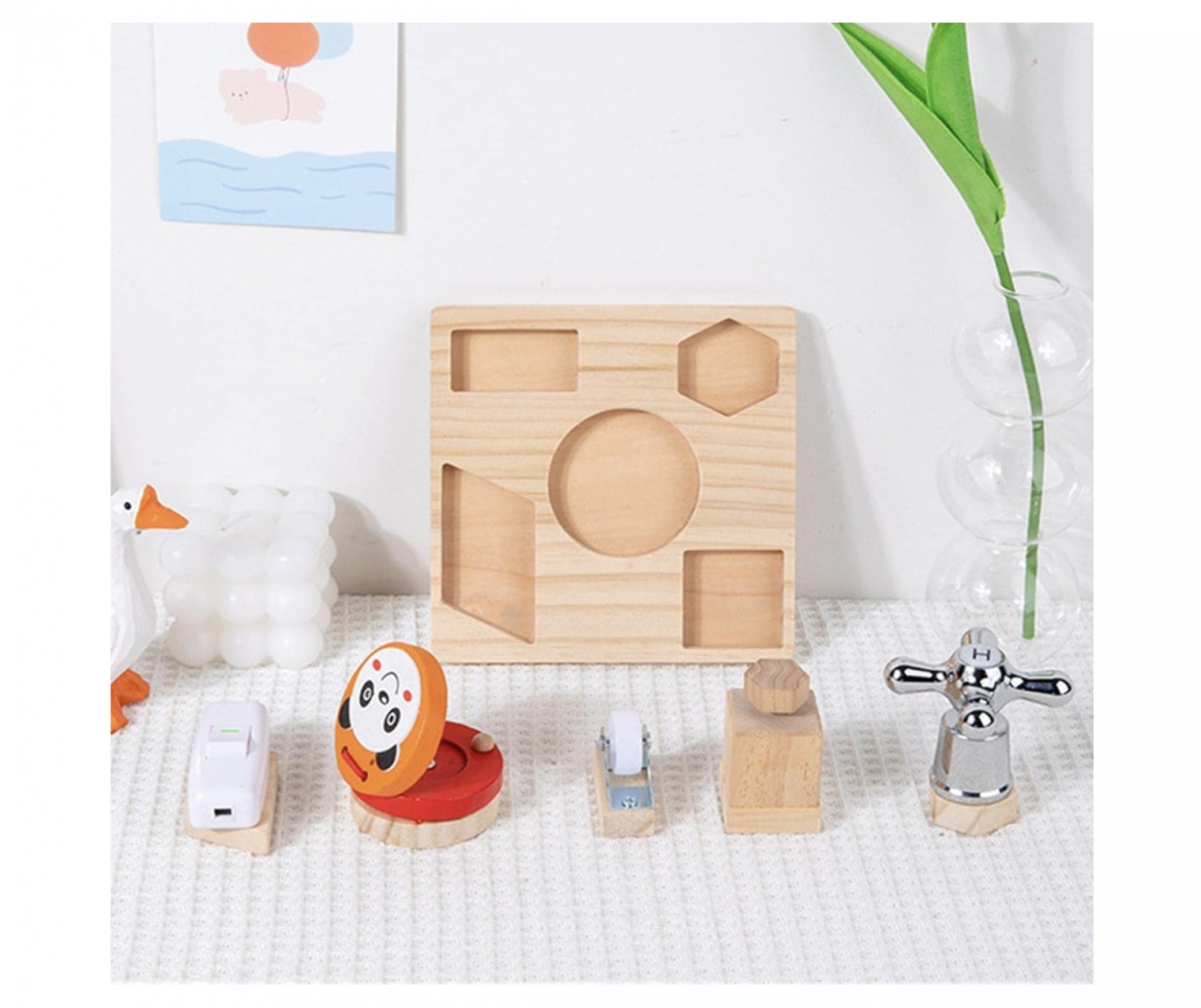 Placa Busy Board cu 5 activitati, tine-l ocupat pe bebe, din lemn - 2 | YEO