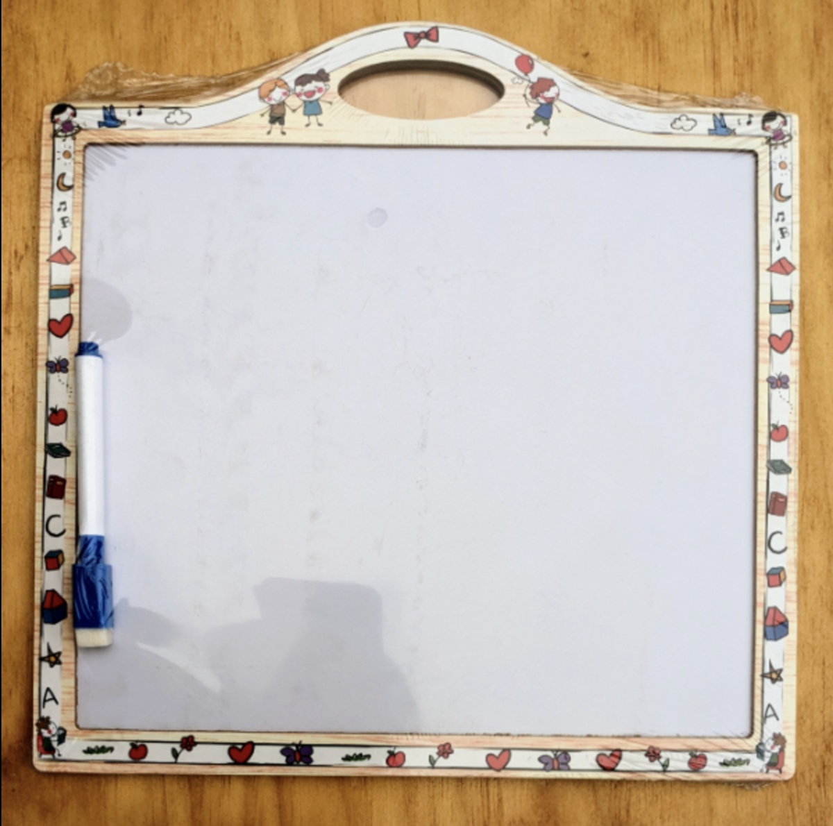 Tabla de scris cu litere si tangram, magnetice, din lemn - 3 | YEO
