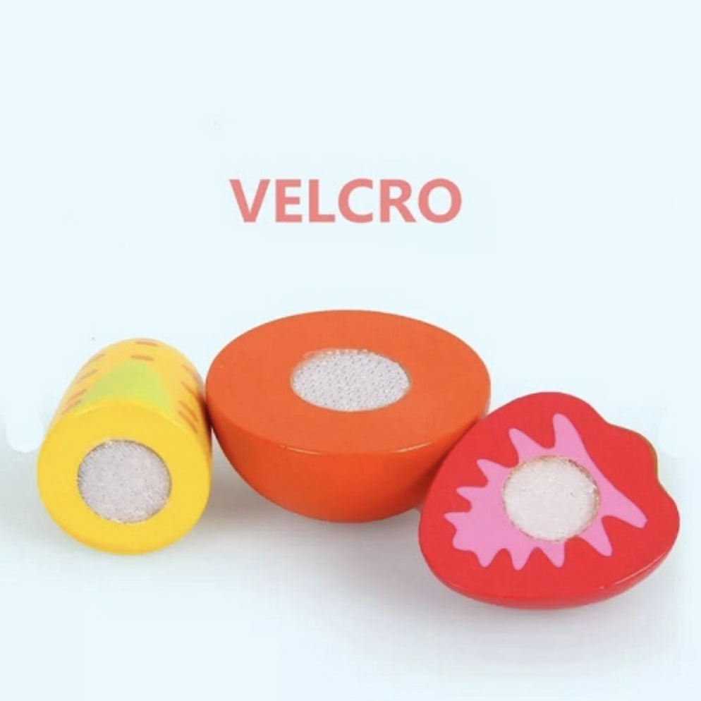 Set Cutie cu Tocator, Fructe și Legume din Lemn - 3 | YEO
