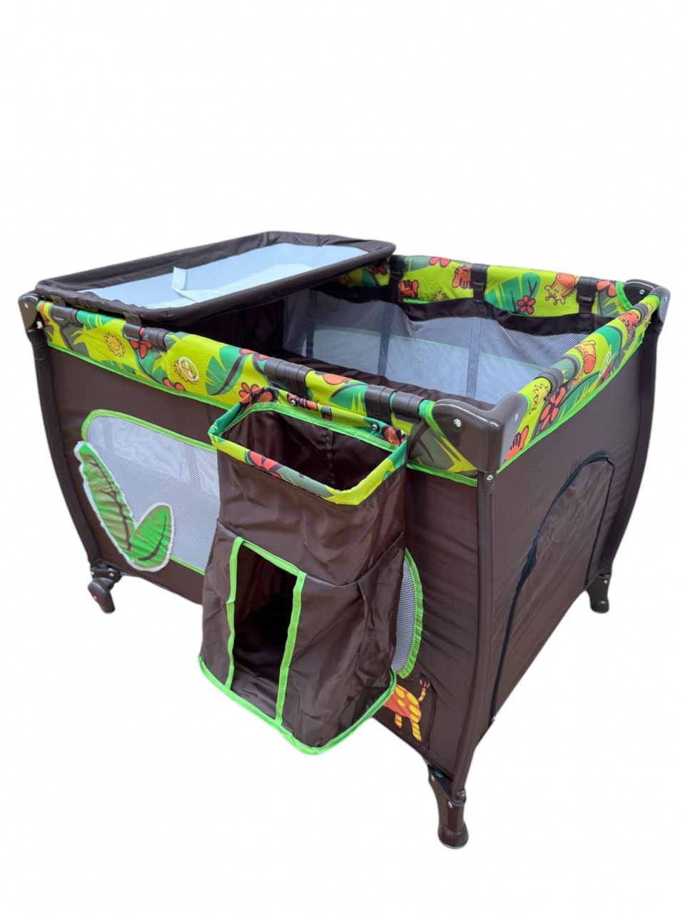 Patut cu masa de infasat, cu doua nivele, saltea si sac colector, P02 maro cu verde - 1 | YEO