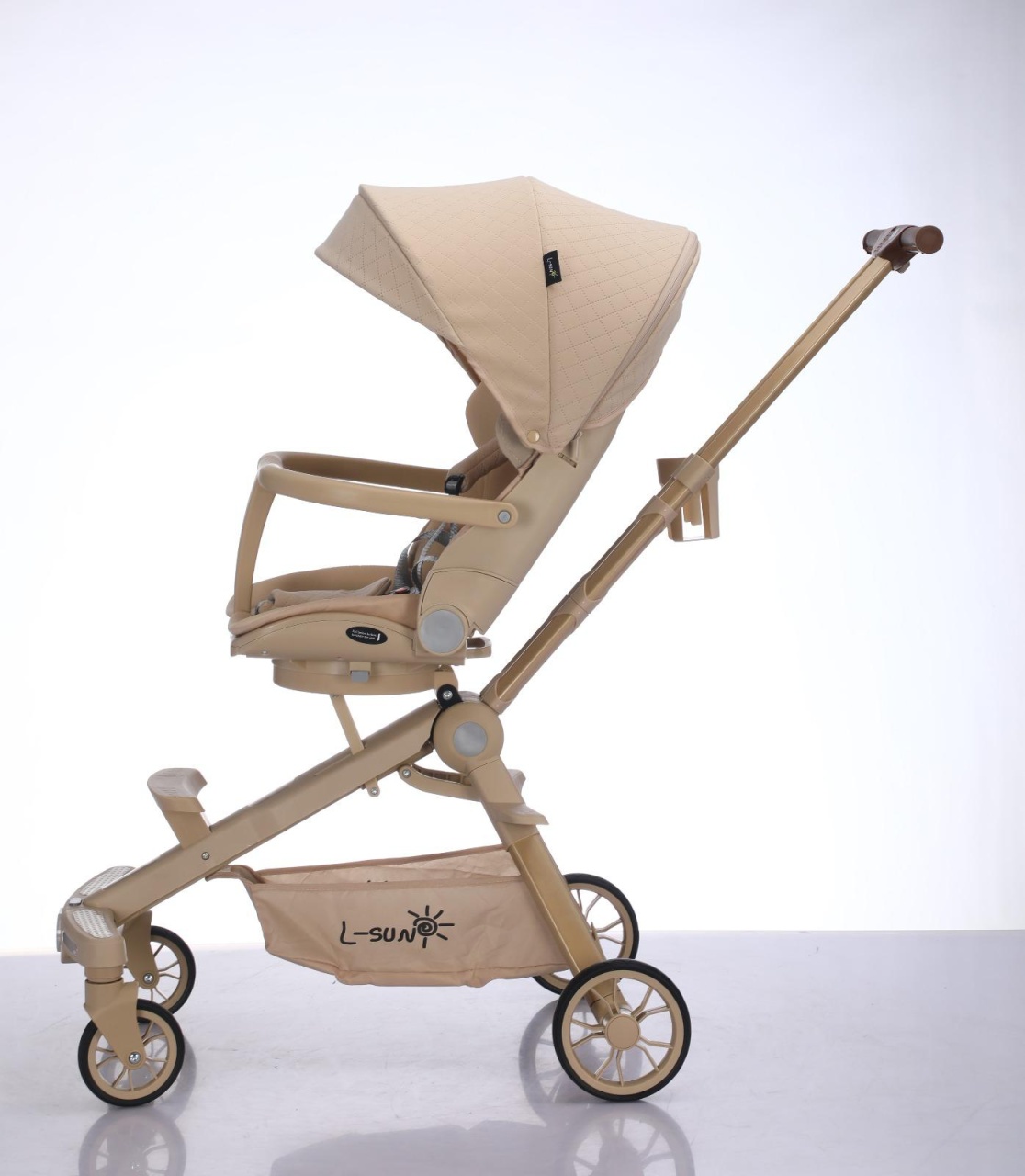 Carucior C2 Deluxe, reversibil, pliabil, cu lumini si muzica, Crem - 2 | YEO