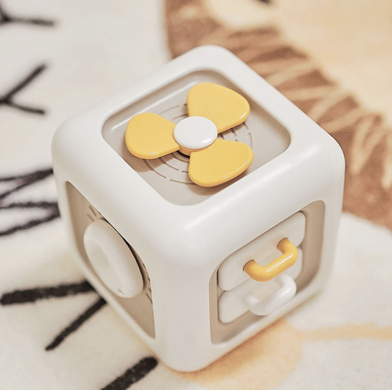 Cub Busy Board pentru bebelusi - 1 | YEO