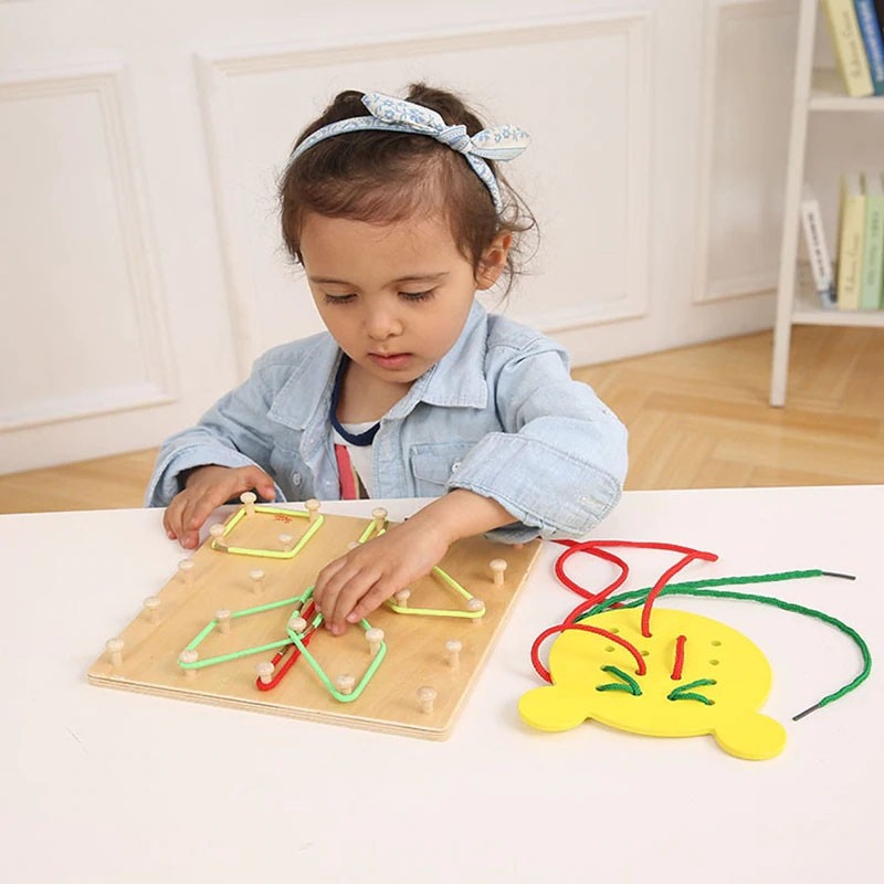Joc din lemn Montessori Geoboard Snururi si Elastice cu 2 table - 1 | YEO