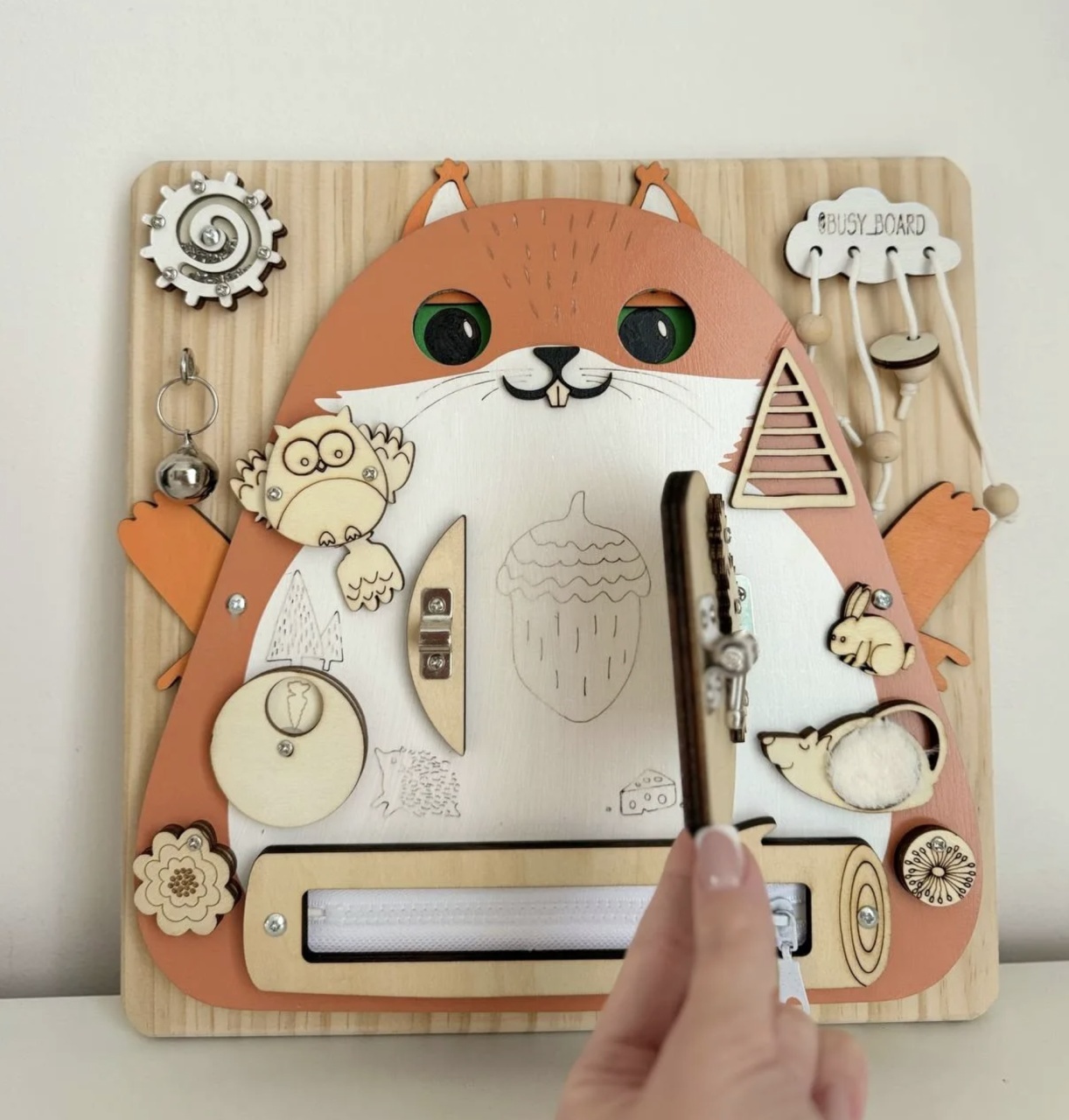 Placa Montessori Busy Board 17 activitati Veverita, din lemn - 2 | YEO