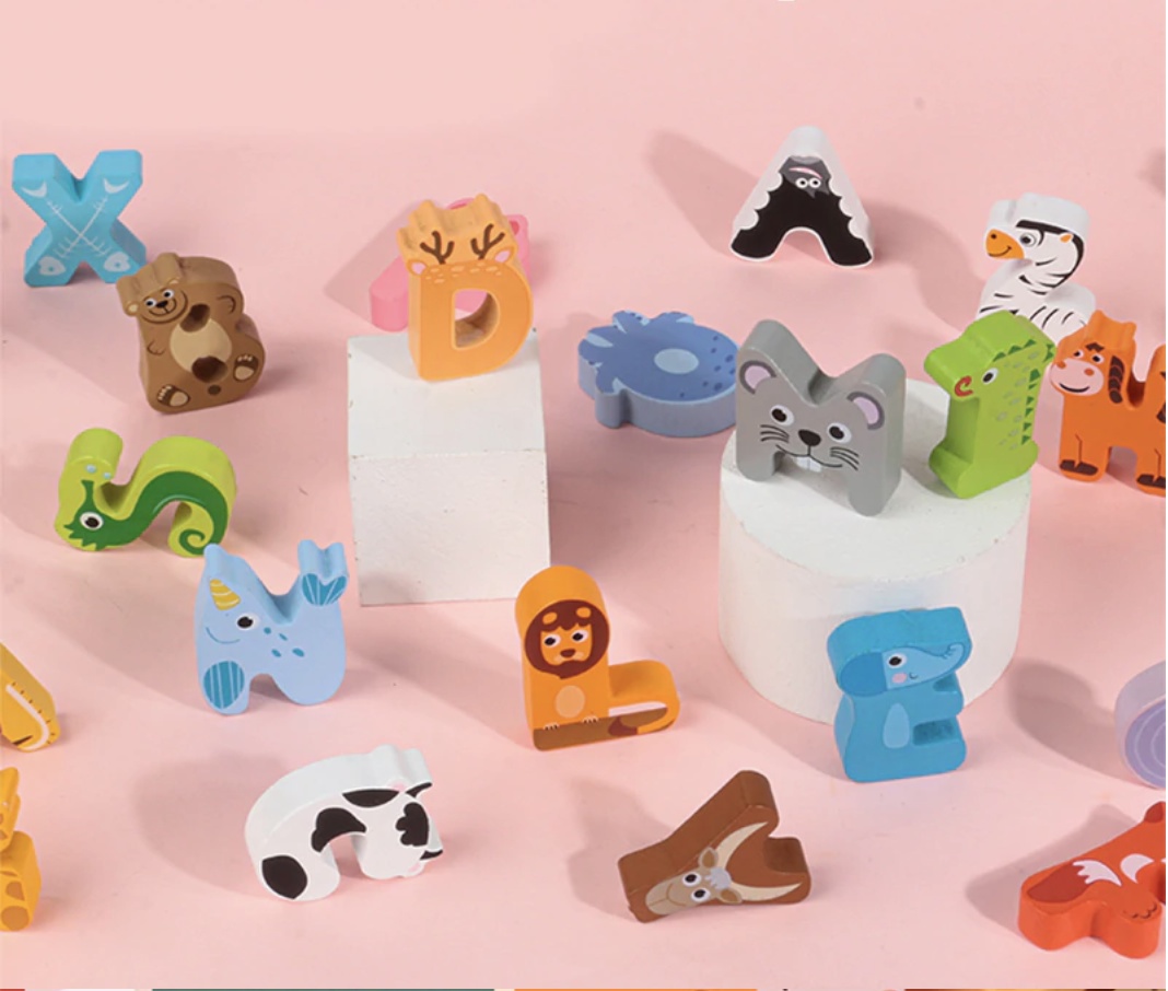 Puzzle incastru 3D alfabetul cu litere mari si imagini animale - 1 | YEO