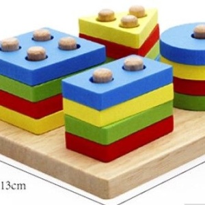 Joc Montessori din lemn Coloane Sortatoare Invata Formele Si Culorile Patrat - Img 4