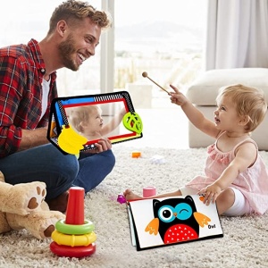 Jucarie carte Montessori bebelusi, cu oglinda, pagini fosnitoare si doua jucarii gingivale, Pinguini - Img 7