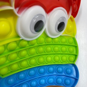 Jucarie POP IT!, GIGANT antistres, din silicon, RAC cu ochi Rainbow, 33 cm - Img 3