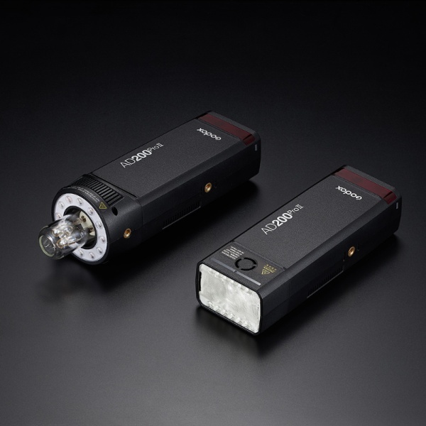 Godox AD200Pro II TTL Blit portabil, 200Ws, cu capete Speedlite si Bare Bulb
