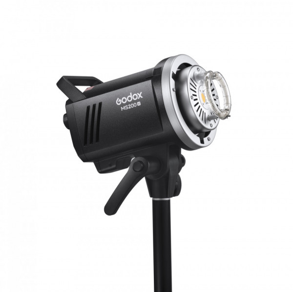 Godox MS200-V, Blit Studio 5600K