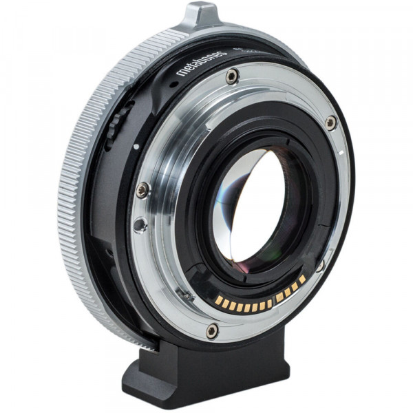 Metabones adaptor Canon EF Lens to RF-mount, Speed Booster® ULTRA 0.71x