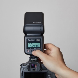 Godox TT520III, Blit cu ecran LCD