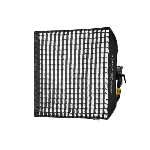 Grid Godox montat pe Softbox GS33 pentru controlul direcțional precis al luminii în studioul foto-video.