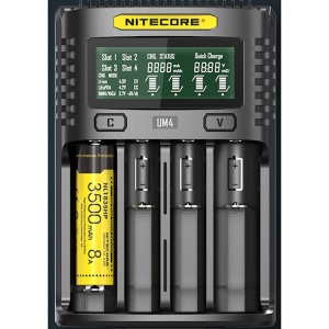 Încărcător acumulatori Nitecore UM4, 4 canale