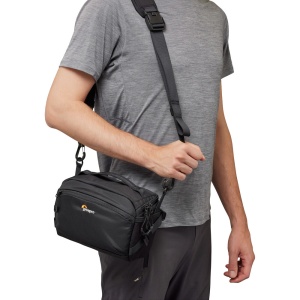Lowepro ProTactic Lite SLX 110 AW III, Geanta foto 4L, negru