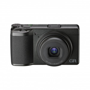 Ricoh GR III camera compactă avansată de 24,2 MP