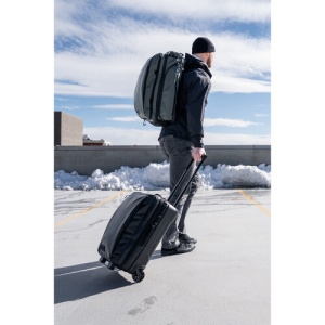 WANDRD Transit Carry-On Roller, Troler Negru 40L