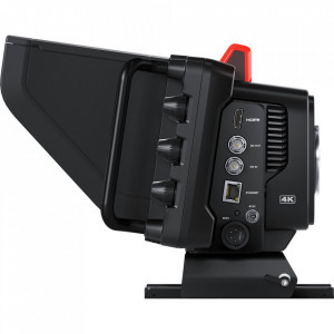Camera de studio profesionala Blackmagic Studio Camera 4K Pro G2 cu ecran touchscreen de 7 inch si indicator de tally superior
