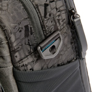 Geanta de umar 3 Legged Thing Toxic Wraith L (Onyx Black), 20L