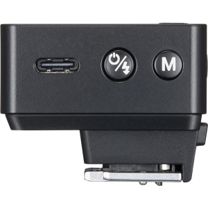 Blitz mini TTL Godox iT20 iFlash montat pe patina hot-shoe a aparatului foto
