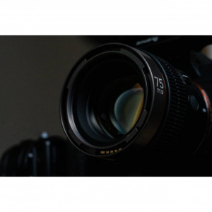 Samyang V-AF 75mm T1.9, Sony FE