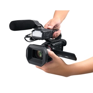 Panasonic AG-CX18, Camera Video UHD 4K, 3G-SDI/HDMI si Zoom 24x