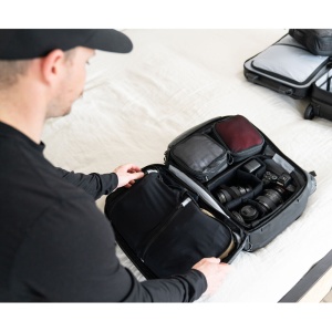 Rucsac foto WANDRD Transit Negru, 35L, cu Essential Camera Cube