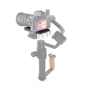SmallRig 2308 Placă de Montare cu Contragreutate pentru DJI Ronin S SmallRig 2308 Placă de Montare cu Contragreutate pentru DJI Ronin S este concepută pentru a înlocui placa originală Manfrotto cu coadă de rândunică care vine cu Ronin S și vă permite să e