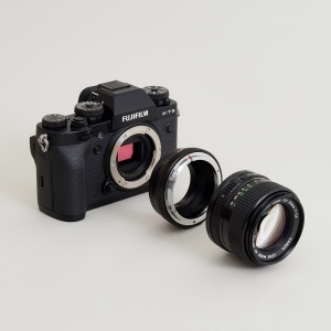 Urth ULMA-FD-X, Adaptor Obiectiv montura Canon FD la camere FUJIFILM X