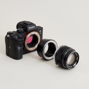 Urth ULMA-OM-E, Adaptor Obiectiv montura Olympus OM la camere Sony E