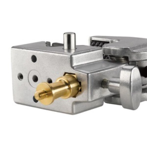 Kupo KCP-710B Super Convi, Clema de prindere cu maner rotativ