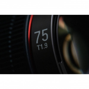 Samyang V-AF 75mm T1.9, Sony FE