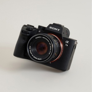 Urth ULMA-AR-E, Adaptor Obiectiv montura Konica AR la camere Sony E