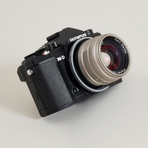 Urth ULMA-CG-M43, Adaptor Obiectiv montura Contax G la camere Micro Four Thirds (MFT)