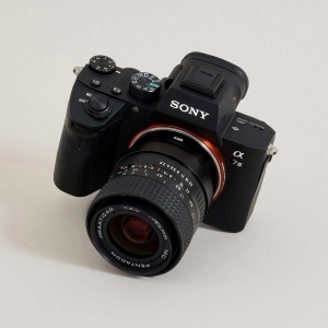 Urth ULMA-PB-E, Adaptor Obiectiv montura Praktica B la camere Sony E