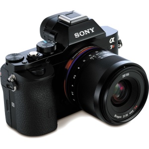ZEISS Loxia 35mm f/2, Obiectiv full-frame, montura Sony E