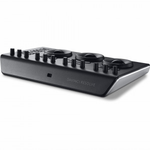 Consola hardware portabila Blackmagic Design DaVinci Resolve Micro Panel cu trackball-uri de inalta rezolutie si butoane iluminate