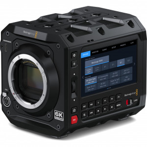 Cameră cinematografică digitală Blackmagic PYXIS 6K EF cu corp customizabil și ecran LCD de 4 inch de înaltă luminozitate