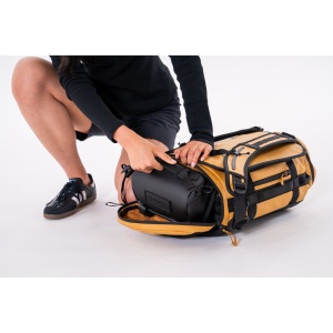 Geanta  Rucsac foto Wandrd Carryall, 30l, Galben