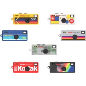 Aparat foto digital tip breloc Kodak Charmera in format Blind Box stil retro colectabil