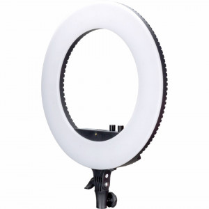 Lampă circulară LED Nanlite Halo 18 Bi-Color văzută din față în unghi de trei sferturi