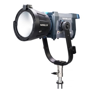 Nanlux Evoke 150C, Kit Lampa LED Full Color RGBL 150W cu geanta, IP66