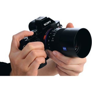 ZEISS Loxia 50mm f/2, Obiectiv full-frame, montura Sony E