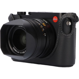 Artisan & Artist LMB Q123, Half Case din piele naturala italiana pentru Leica Q/Q2/Q3