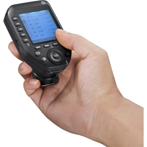 Kit bliț Godox Speedlite V1 pentru Nikon, cu accesorii AK-R1 și declanșator X Pro II
