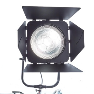  Nanlux FL-45E, Lentila Fresnel Motorizata cu Montura NL pentru Nanlux Evoke 5000B
