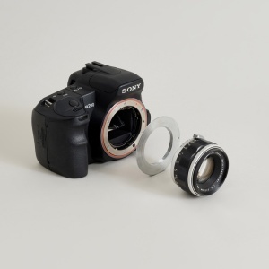 Urth ULMA-M42-A, Adaptor Obiectiv montura M42 la camere Sony A  Minolta AF