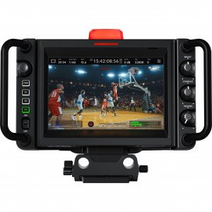 Camera video de studio Blackmagic Design Studio Camera 6K Pro cu montură EF activă și ecran LCD de 7 inch