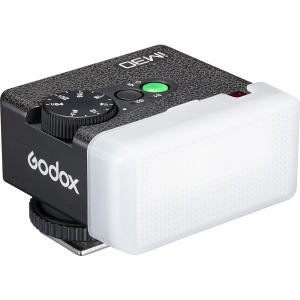 Difuzor translucid Godox IM30DF conceput special pentru blițul Godox iM30, dispersând lumina uniform pentru atenuarea umbrelor.